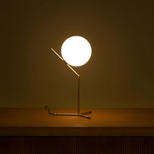 Load image into Gallery viewer, Globe Table Lamp