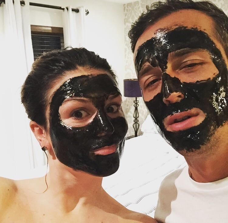 Black Charcoal Mask - -